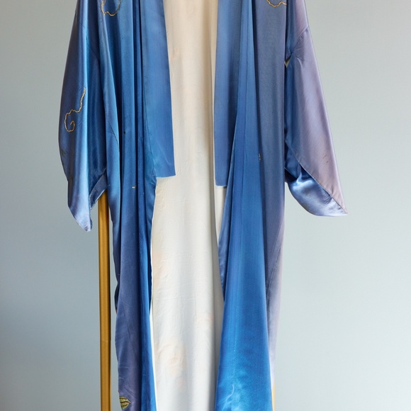 Embroidered Dragon Kimono Robe - Picture 6 of 17